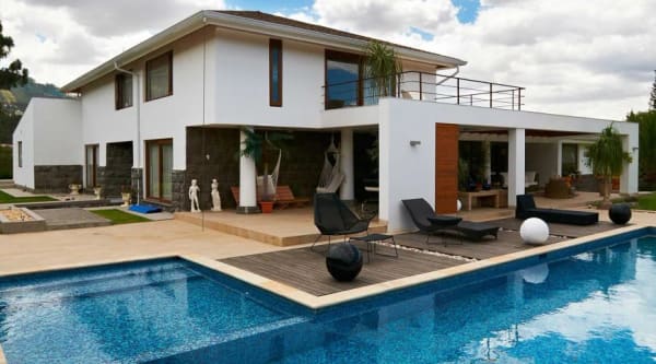 Are Swimming pools bad for your health?